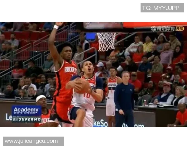 斯图尔特神勇单手大帽封盖阿门反击双手扣篮力挽狂澜